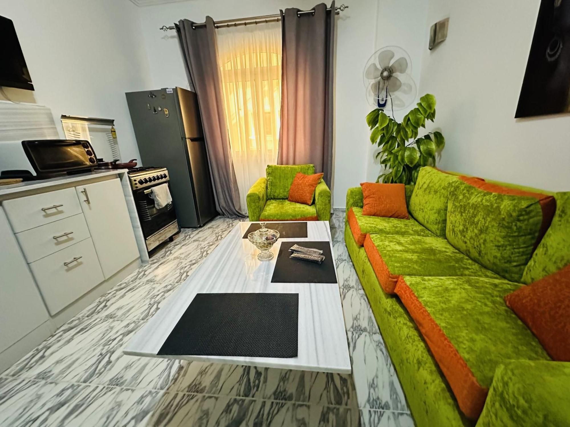 Апартаменты Angie House Embassy Area With Wi Fi Хургада Экстерьер фото