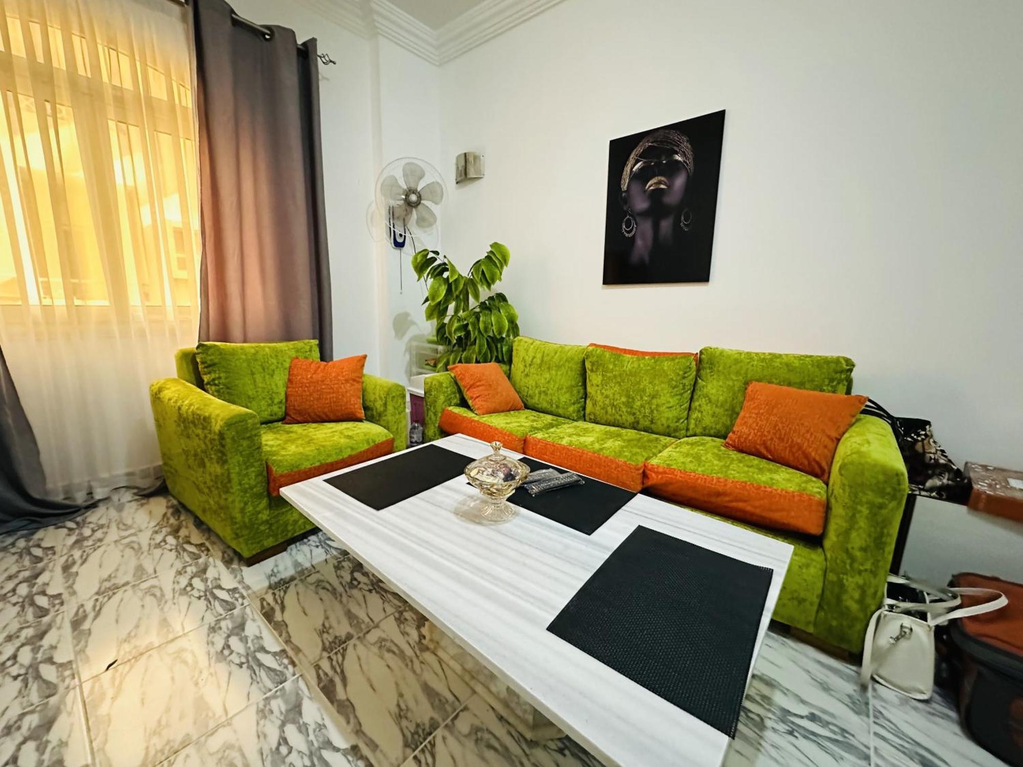 Апартаменты Angie House Embassy Area With Wi Fi Хургада Экстерьер фото